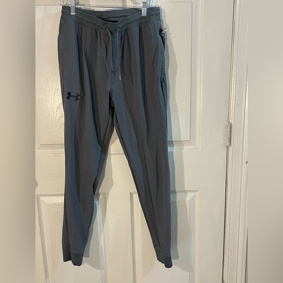 Under Armour Men's Dark Gray Joggers - Picture 1 of 10
